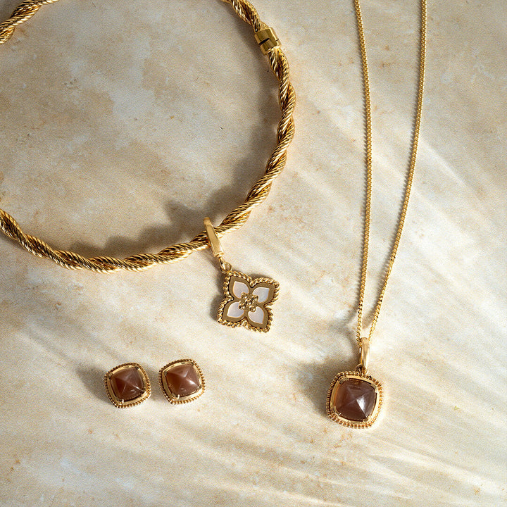 Elements Gold Mother of Pearl Flower Pendant